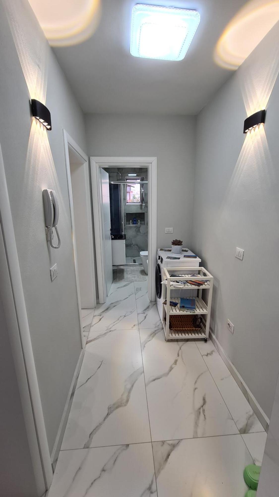 Dei Cozy Apartment Shkoder Bagian luar foto