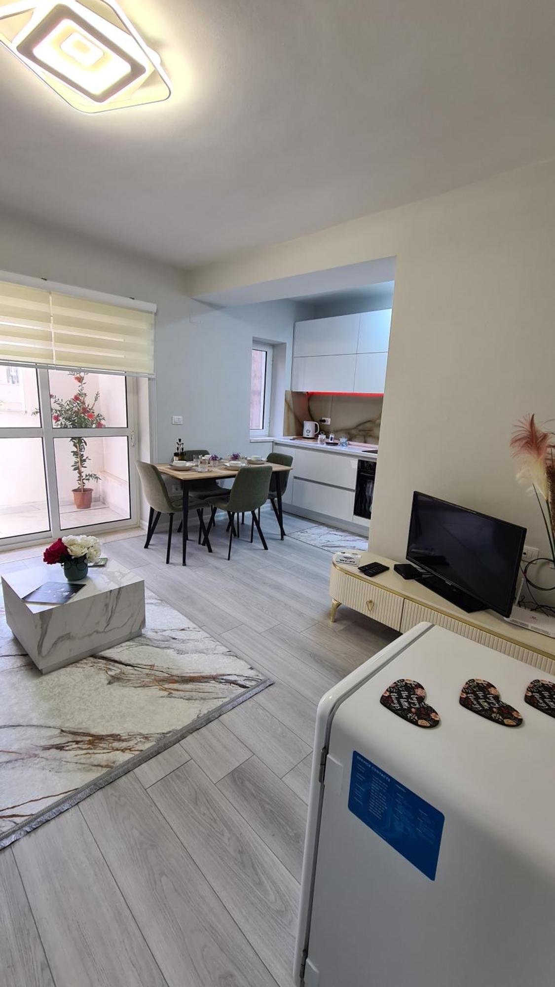 Dei Cozy Apartment Shkoder Bagian luar foto