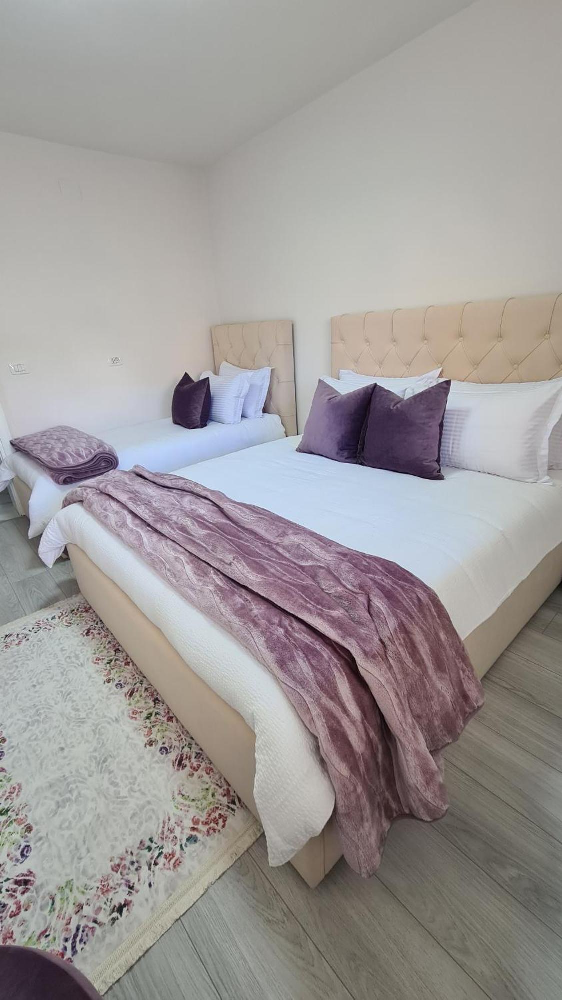 Dei Cozy Apartment Shkoder Bagian luar foto